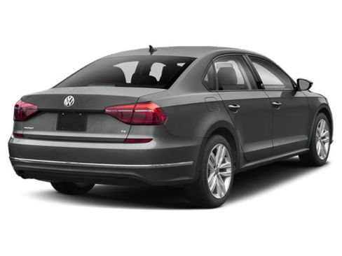 Used 2019 Volkswagen Passat 2.0T Wolfsburg image 2