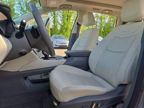 Certified 2024 Cadillac XT6 Premium Luxury w/ LPO, Floor Liner Package AWD/4WD image 15