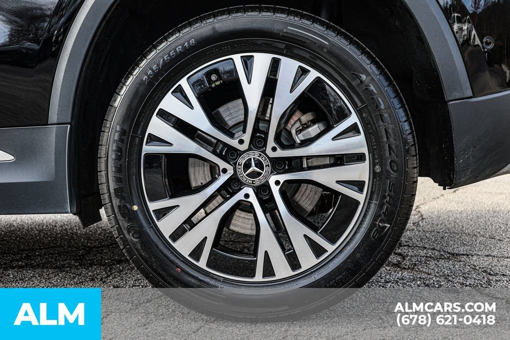 Used 2025 Mercedes-Benz GLA 250 4MATIC image 17