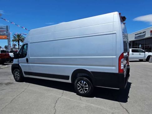 New 2025 RAM ProMaster 3500 w/ Quick Order Package 22G SLT image 6