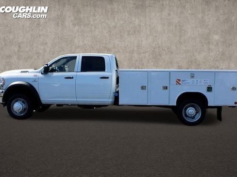 New 2024 RAM 5500 Tradesman w/ Chrome Appearance Group image 5