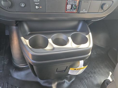 New 2026 GMC Savana 2500 w/ Driver Convenience Package RWD image 28
