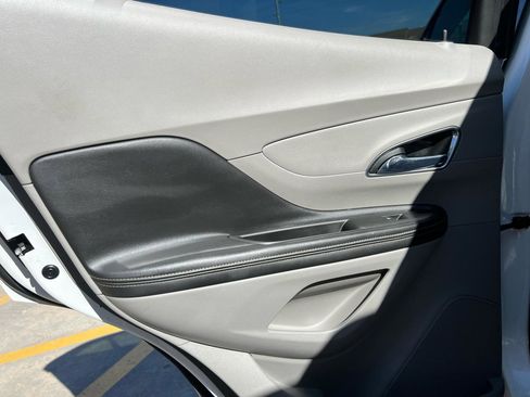 Used 2014 Buick Encore Premium image 21