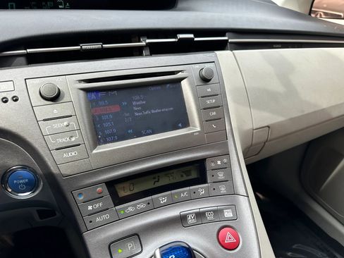 Used 2012 Toyota Prius Two image 22