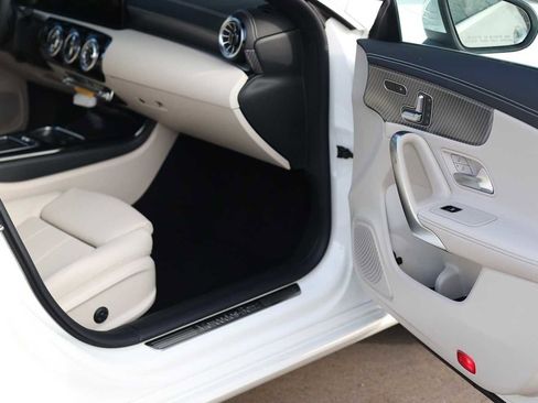 Used 2025 Mercedes-Benz CLA 250 4MATIC image 18