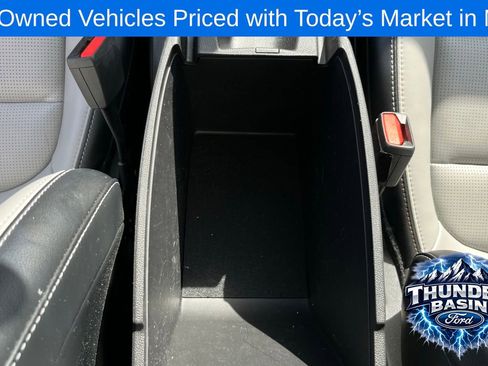 Used 2023 Ford Escape Platinum AWD/4WD image 20