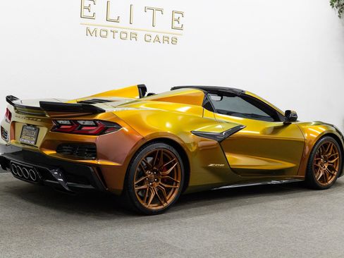Used 2024 Chevrolet Corvette Z06 image 14