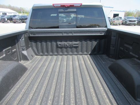 New 2026 GMC Sierra 1500 AT4 image 7