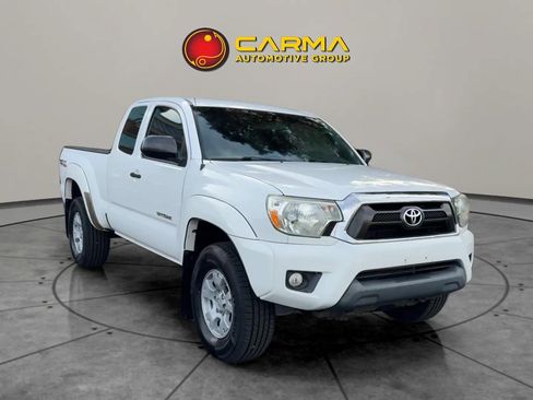 Used 2015 Toyota Tacoma PreRunner image 11