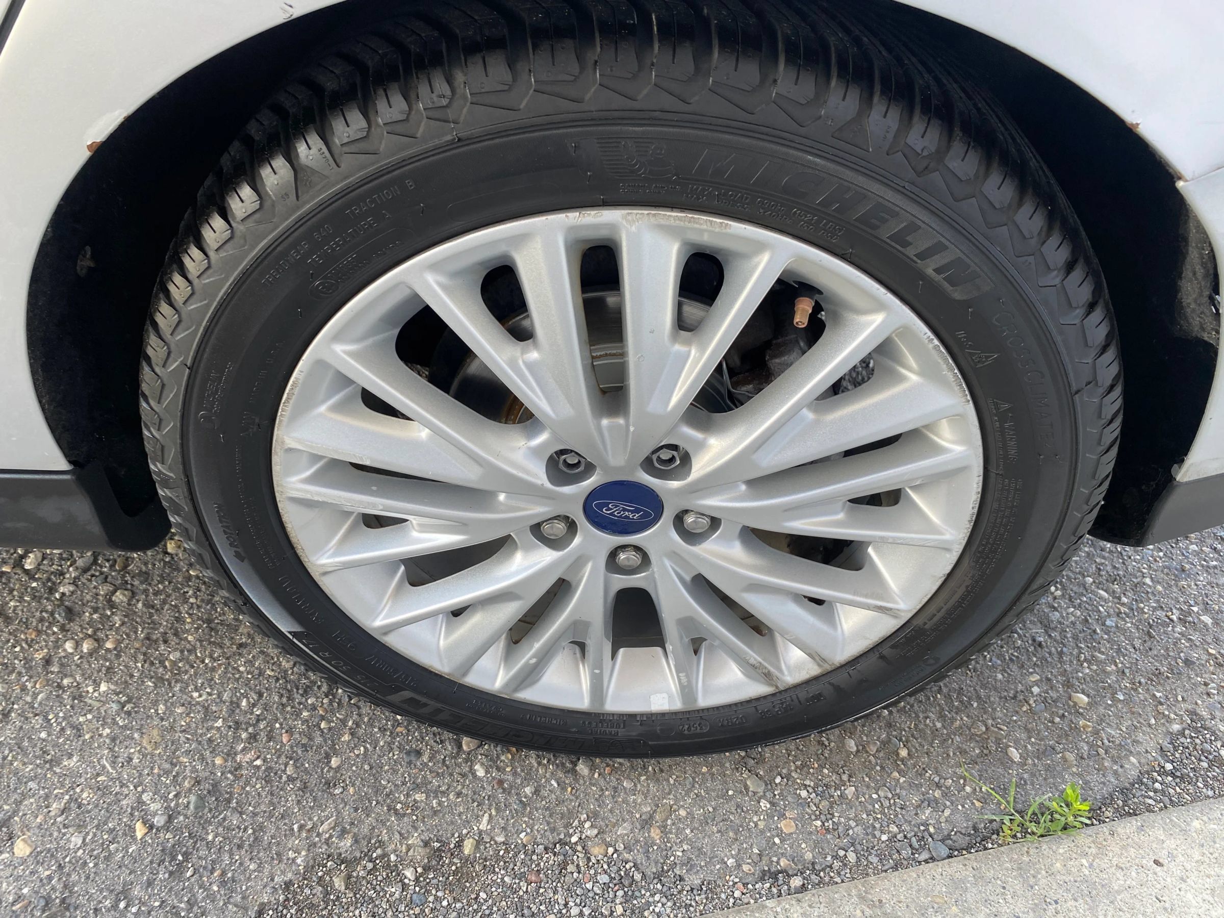 Used 2016 Ford Focus Titanium FWD image 25