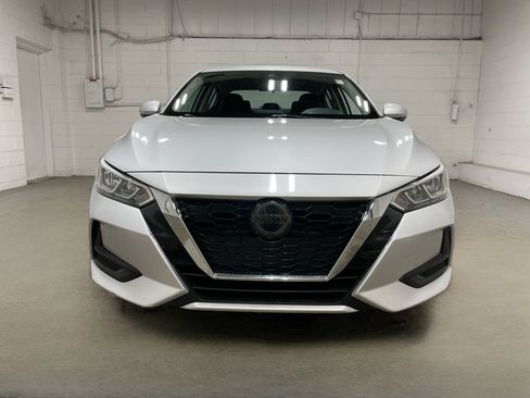 Used 2020 Nissan Sentra SV FWD image 2