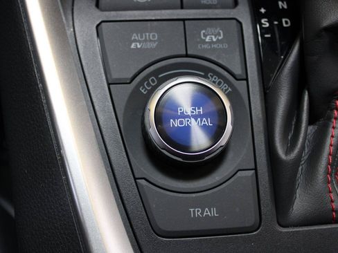 Used 2023 Toyota RAV4 XSE w/ Weather Package AWD/4WD image 25