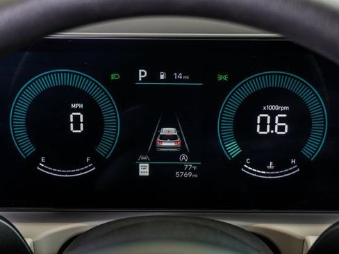 Certified 2025 Hyundai Tucson SEL FWD image 37