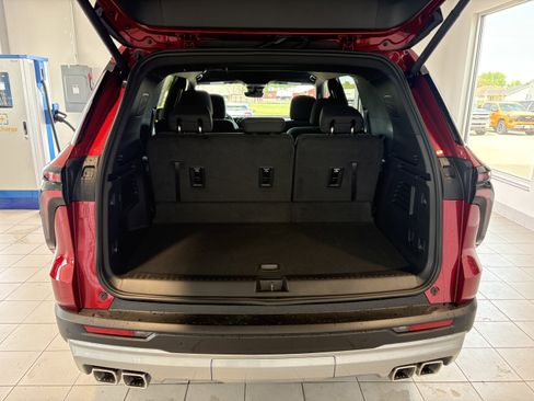 New 2026 Chevrolet Traverse LT w/ Driver Confidence Package AWD/4WD image 5