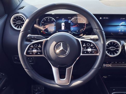 Used 2023 Mercedes-Benz GLA 250 image 15