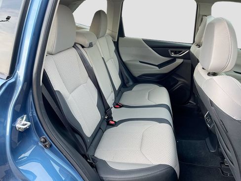 Used 2024 Subaru Forester Premium AWD/4WD image 27