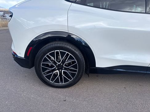 Certified 2024 Ford Mustang Mach-E Premium image 31