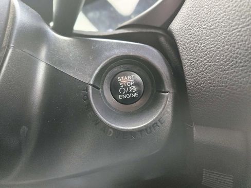 Used 2020 Jeep Renegade Sport image 31