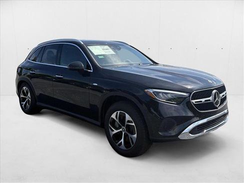 New 2025 Mercedes-Benz GLC 350e GLC 350e image 4
