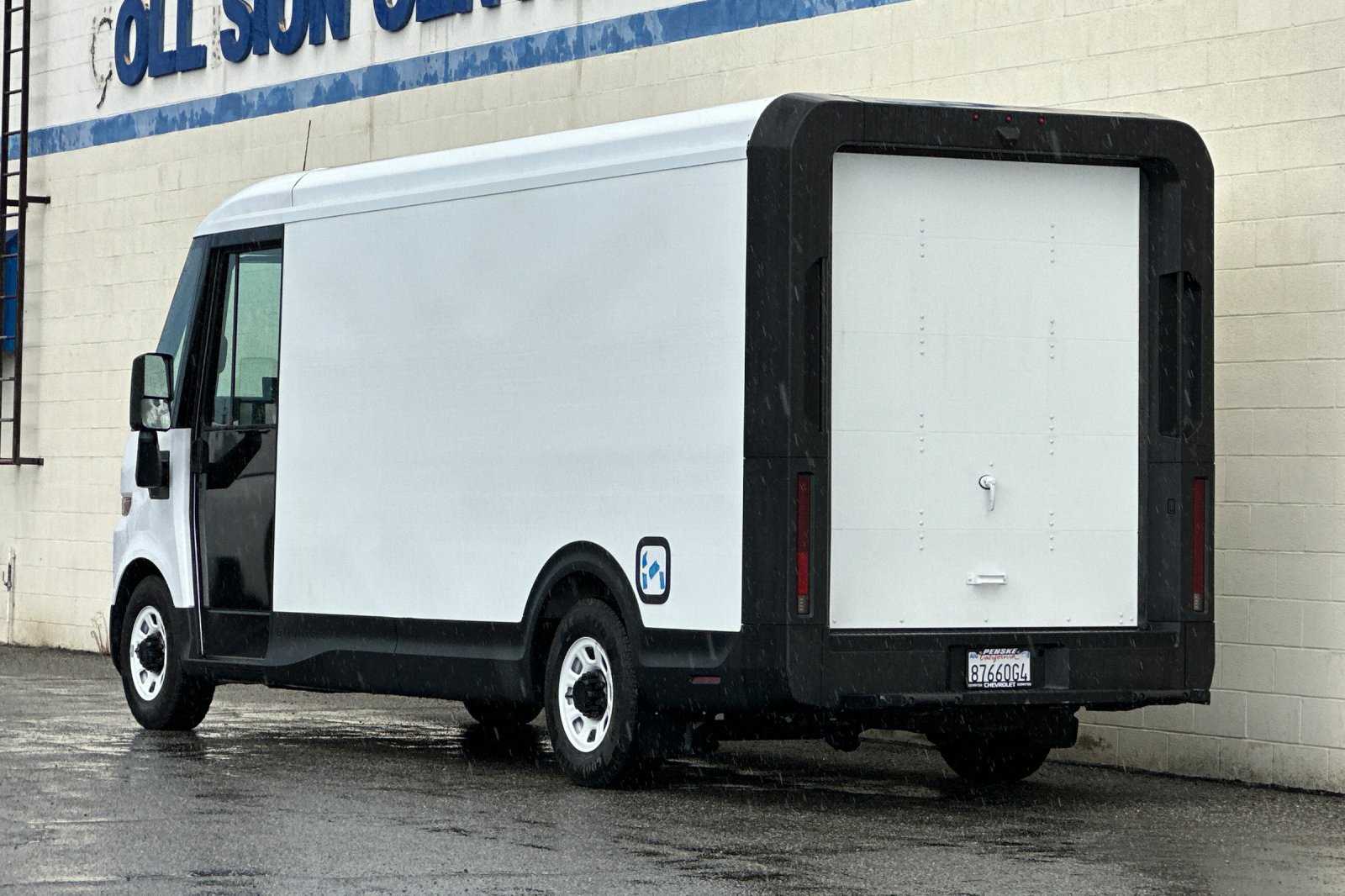 Used 2024 Chevrolet Brightdrop 600 w/ Commercial Equipment Package AWD/4WD image 6