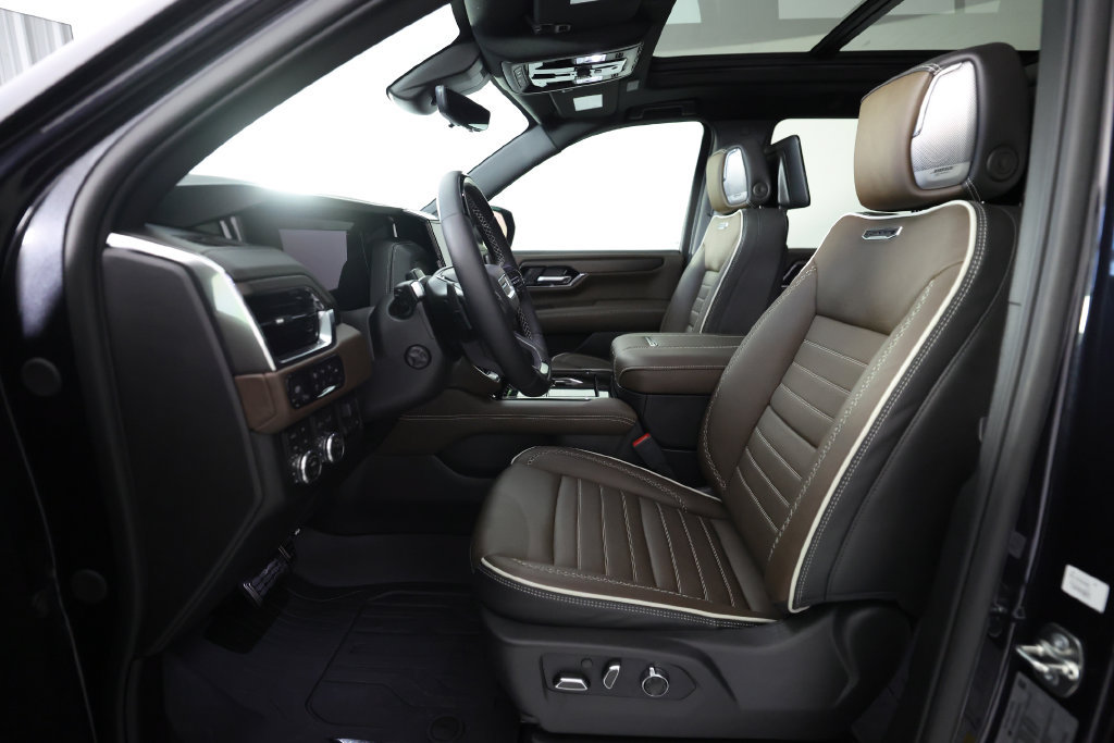 Used 2026 GMC Yukon Denali Ultimate AWD/4WD image 18