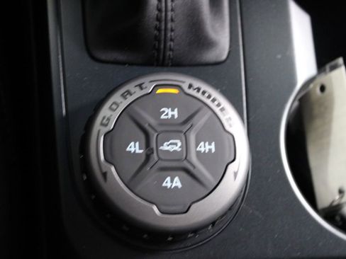 New 2025 Ford Bronco Badlands image 40