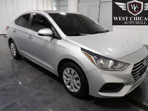 Used 2020 Hyundai Accent SE FWD image 1