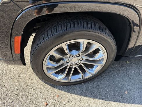 Used 2022 Jeep Grand Wagoneer Series II image 12