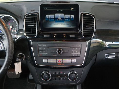 Used 2017 Mercedes-Benz GLS 450 4MATIC w/ Premium Package image 21