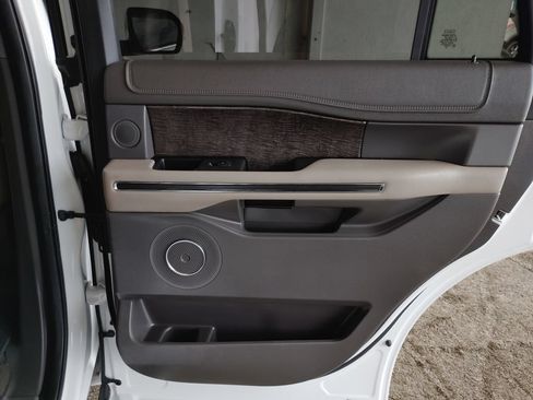 Used 2019 Ford Expedition Limited AWD/4WD image 17