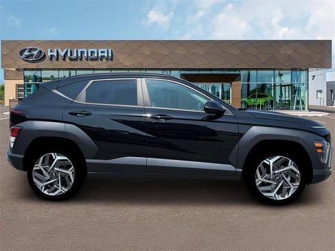 New 2026 Hyundai Kona SEL Premium image 9