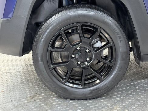 Certified 2020 Jeep Renegade Altitude image 8