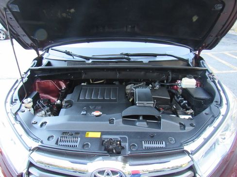 Used 2016 Toyota Highlander XLE w/ Protection Package #3 AWD/4WD image 22