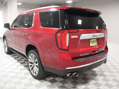Used 2021 GMC Yukon Denali w/ Denali Ultimate Package AWD/4WD image 10
