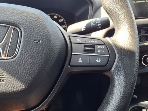 Used 2026 Honda HR-V LX image 16