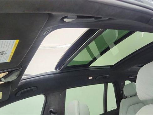 Used 2023 BMW X7 xDrive40i w/ M Sport Package image 63