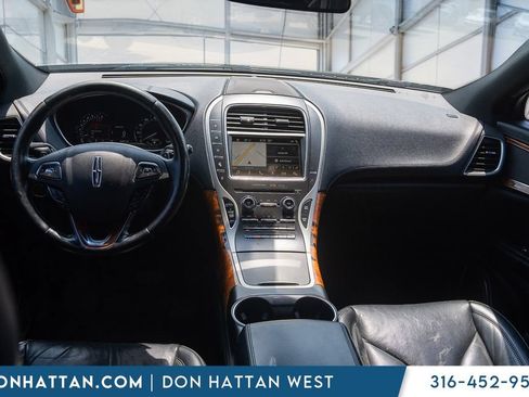 Used 2018 Lincoln MKX Reserve w/ Lincoln MKX Climate Package FWD image 5