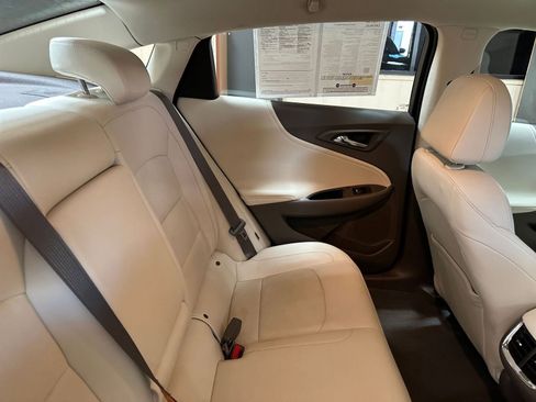 Used 2024 Chevrolet Malibu LT image 37