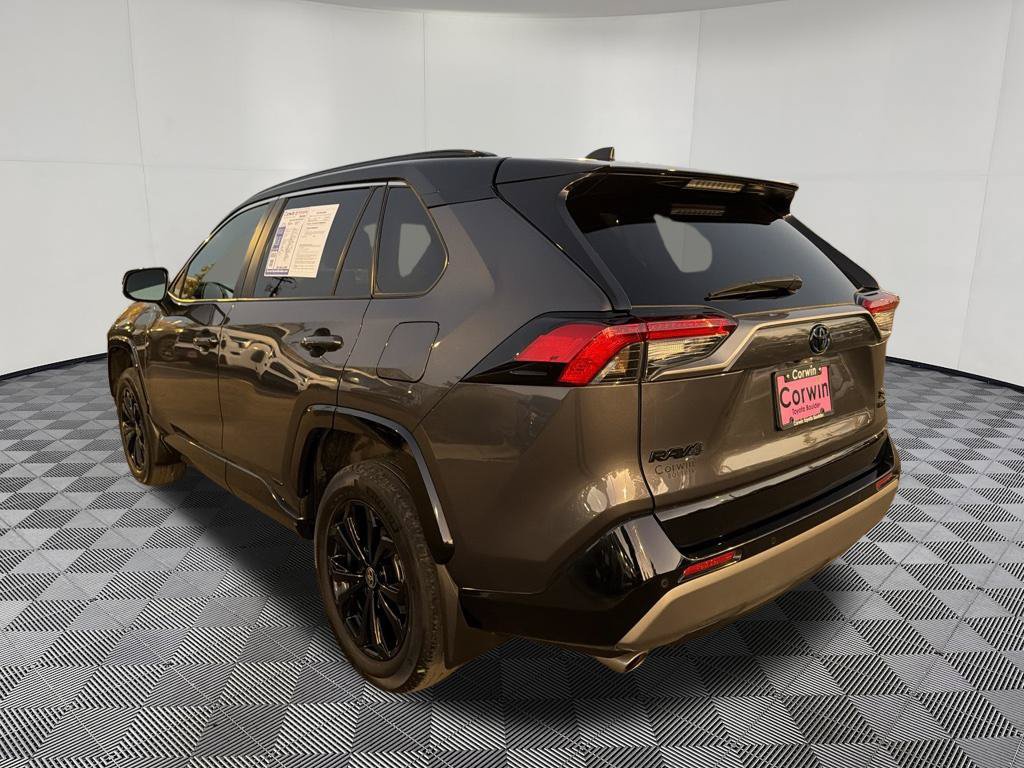 Used 2024 Toyota RAV4 XSE w/ Advanced Technology Package AWD/4WD image 5