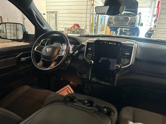 Used 2022 RAM 2500 Big Horn w/ Level B Equipment Group AWD/4WD image 10