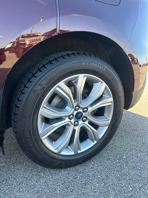 Used 2021 Ford Edge Titanium AWD/4WD image 18