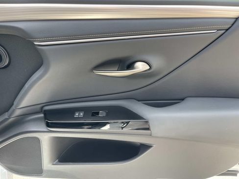 Used 2023 Lexus ES 350 F Sport w/ Accessory Package (Z2) FWD image 25