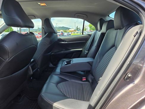Used 2023 Toyota Camry SE FWD image 17