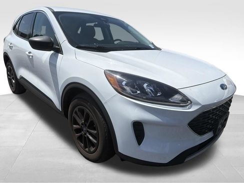 Used 2022 Ford Escape SE FWD image 14