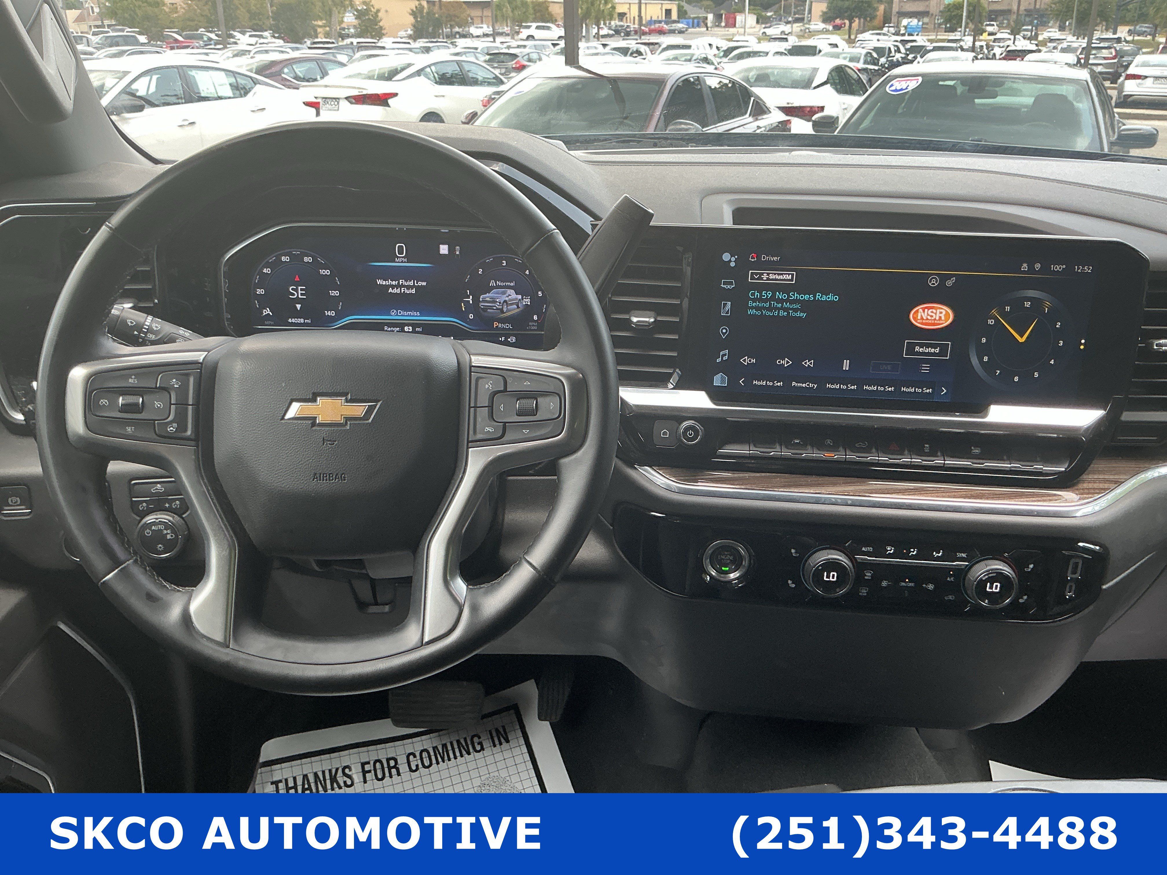 Used 2023 Chevrolet Silverado 1500 LT AWD/4WD image 15