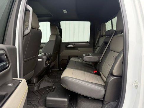 New 2026 Chevrolet Silverado 2500 ZR2 AWD/4WD image 5