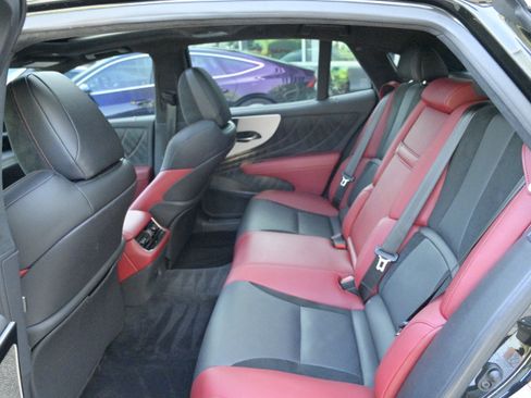 Used 2024 Lexus LS 500 F Sport image 37