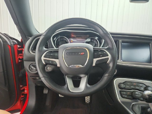Used 2018 Dodge Challenger R/T Scat Pack w/ Leather Interior Group RWD image 24