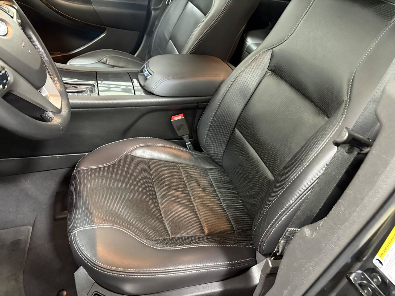 Used 2019 Ford Taurus Limited AWD/4WD image 27