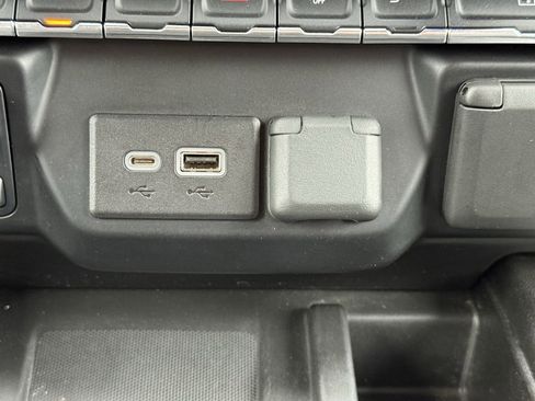 Used 2021 Chevrolet Silverado 2500 LTZ w/ LTZ Premium Package image 26